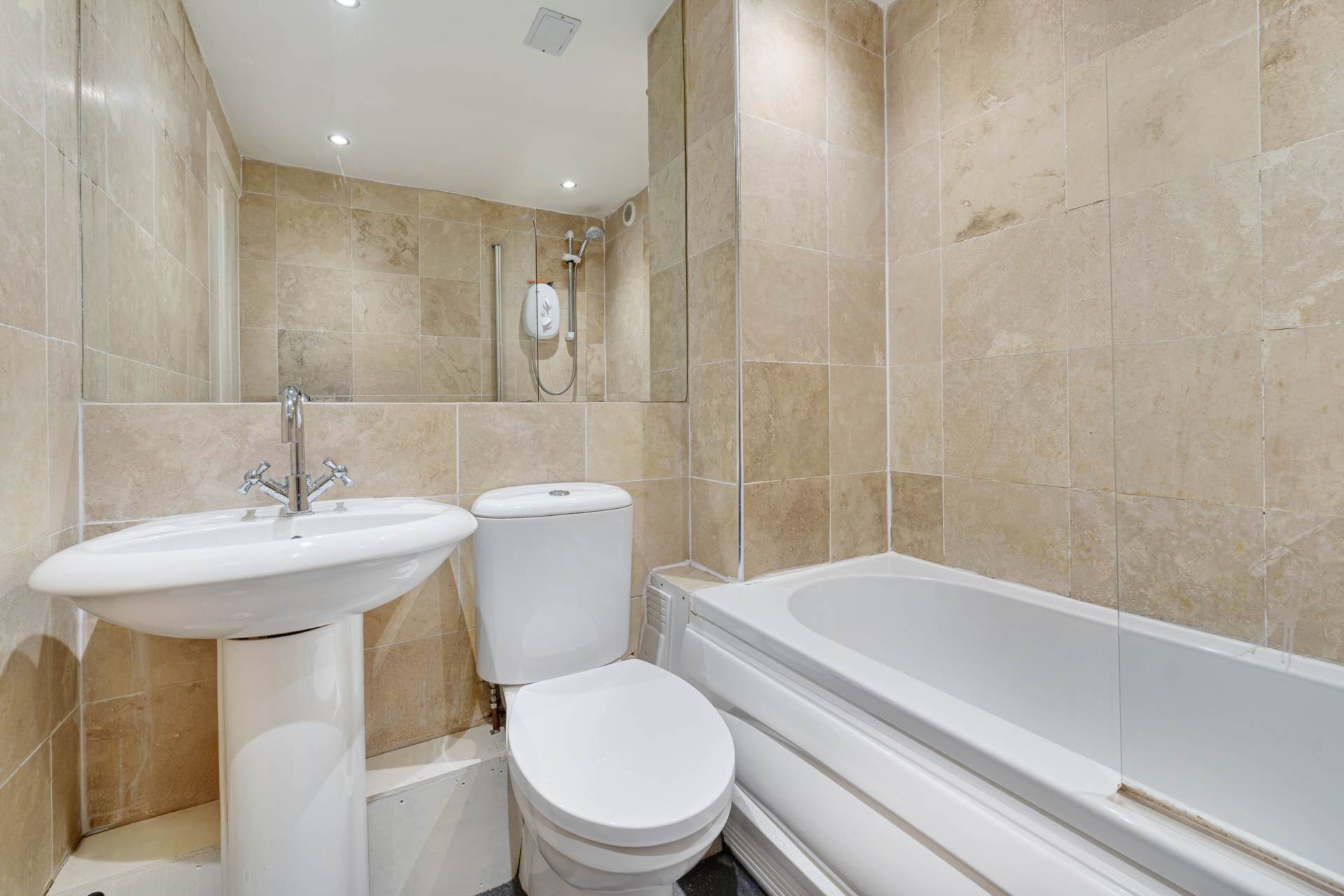 Heaton Court, Prestwich, Image 9