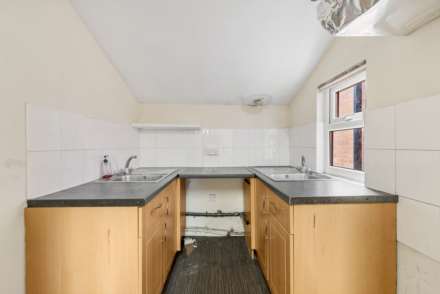 Tewkesbury Drive, Prestwich, Image 8