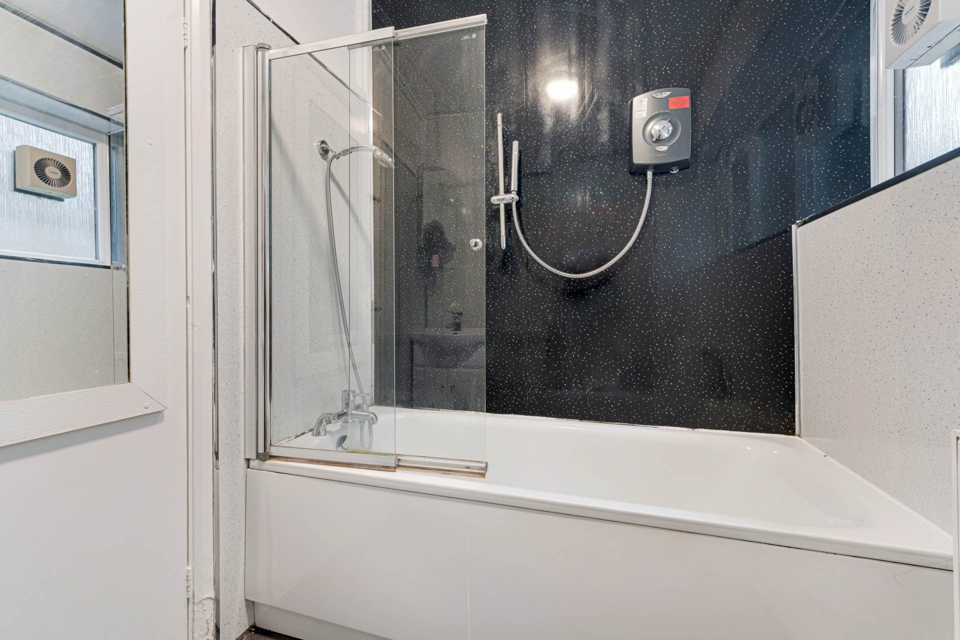 Park Lea Court, Broughton Park, Image 10