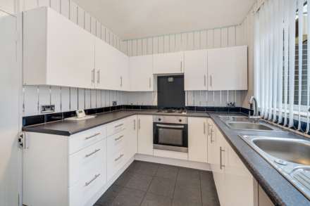 Park Lea Court, Broughton Park, Image 4