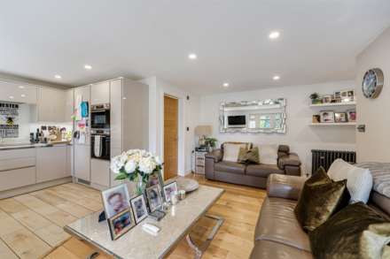 Norwood Lodge, Salford, Image 4