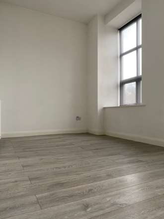 Bow Street, Oldham, Image 8