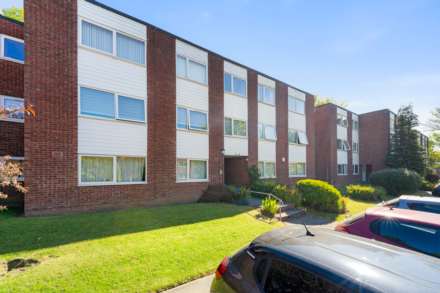 Moor End Court, Salford