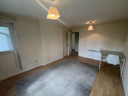 Lockett Gardens, Manchester, Image 5