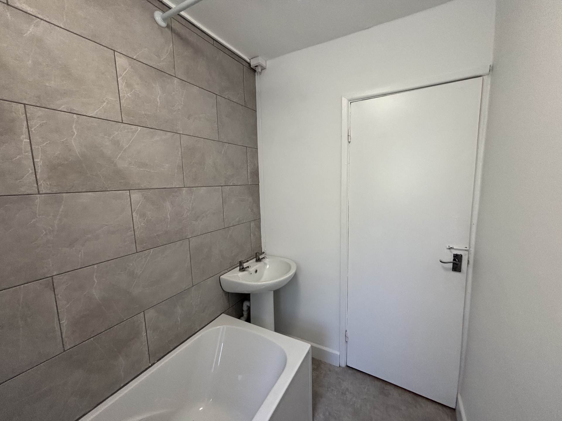 Kensington Court, Salford, Image 6