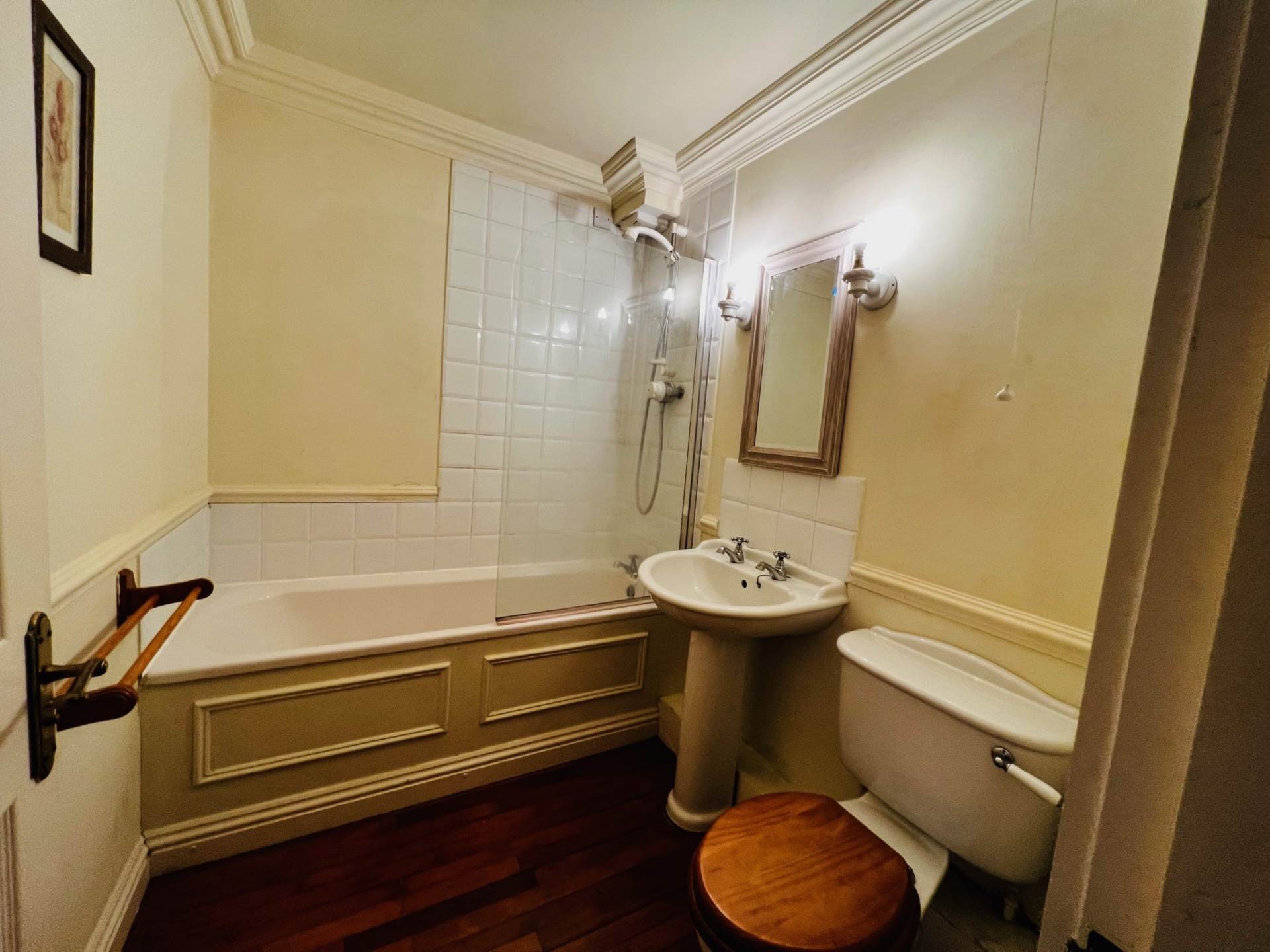 Ashgrove House, Elland, Image 14