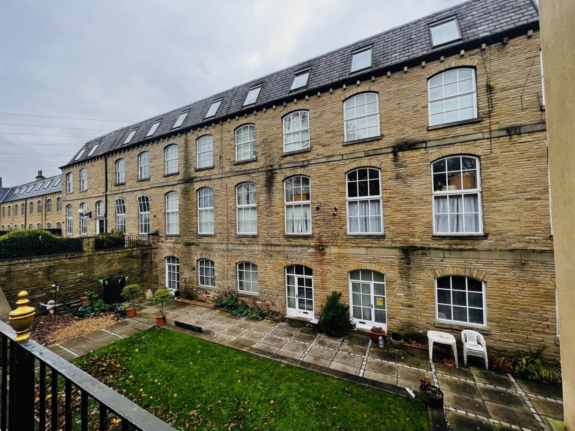 Ashgrove House, Elland, Image 5