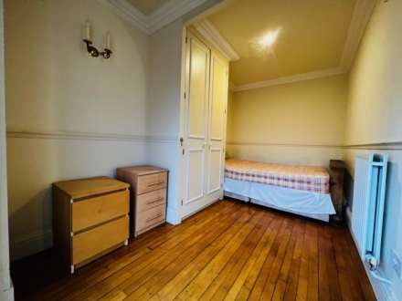 Ashgrove House, Elland, Image 11