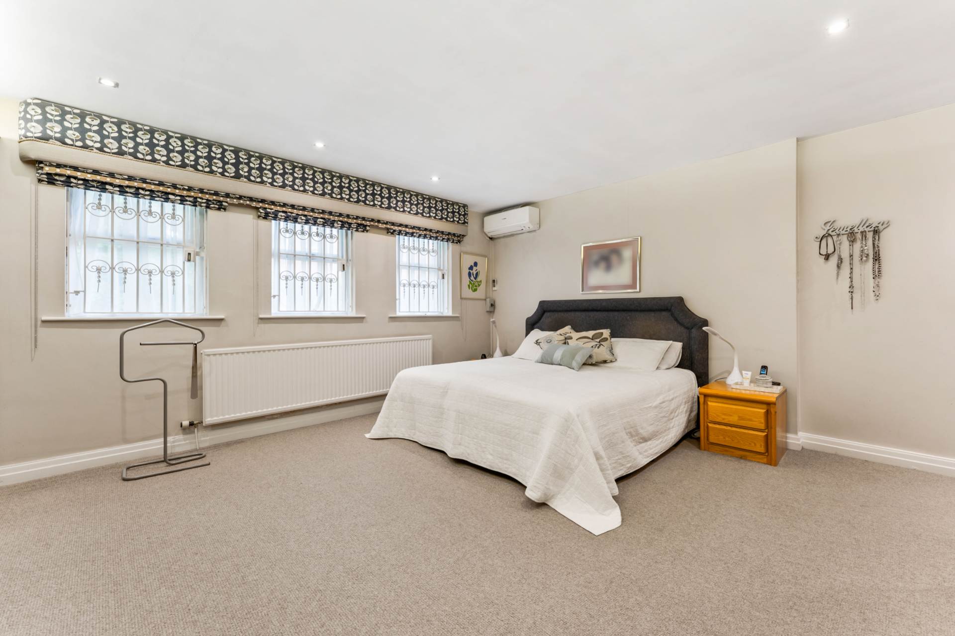 Ingledene Avenue, Broughton Park, Image 21