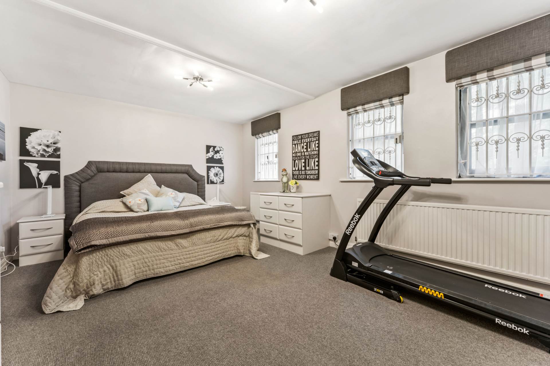 Ingledene Avenue, Broughton Park, Image 26