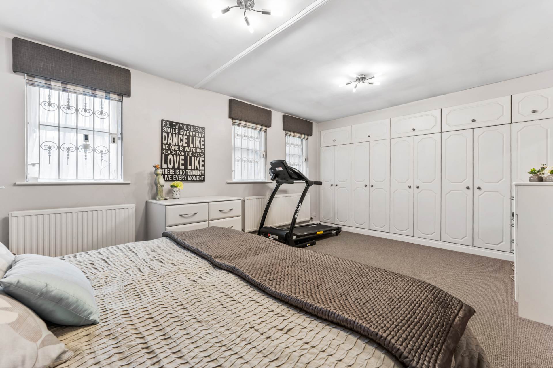 Ingledene Avenue, Broughton Park, Image 27