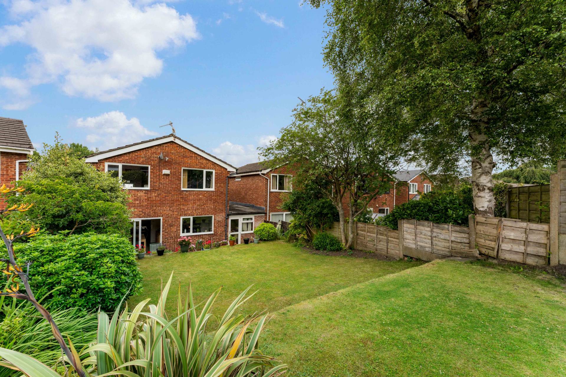 March Drive, Bury, Image 24
