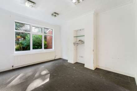 Brookside Drive, Salford, Image 4