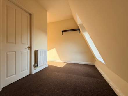 Ashgrove House, Elland, Image 11