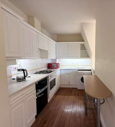 Ashgrove House, Elland, Image 9