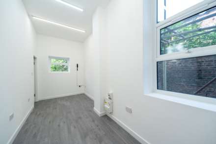 Bury New Road, Salford, Image 8