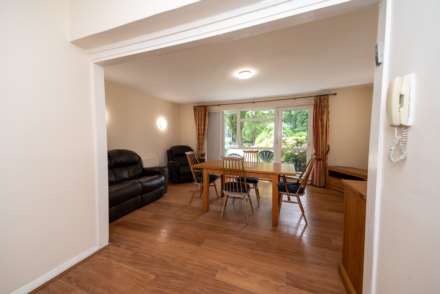 Milton Court, Salford, Image 11