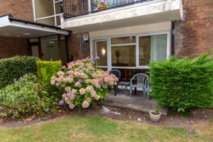 Milton Court, Salford, Image 27