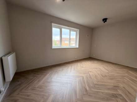 Clarendon Close, Runcorn, Image 4