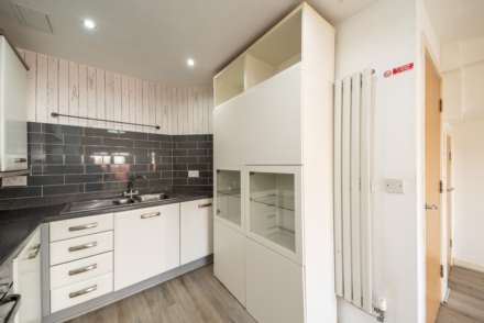 Dickens Close, Salford, Image 13