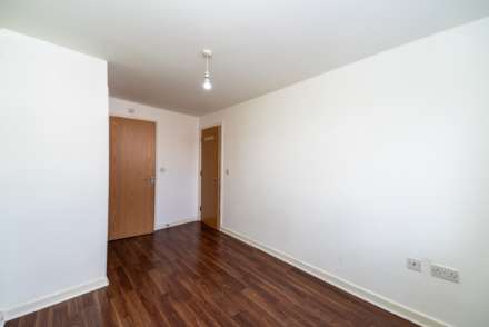 Dickens Close, Salford, Image 30