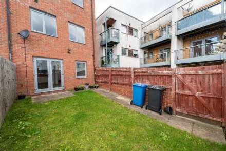 Dickens Close, Salford, Image 43