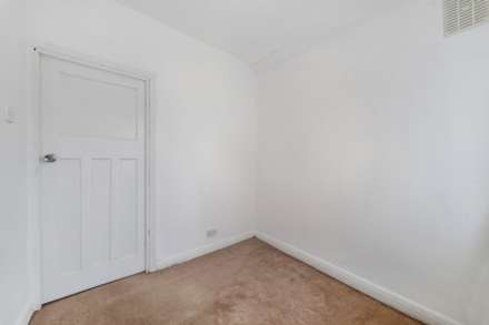 Parksway, Prestwich, Image 16