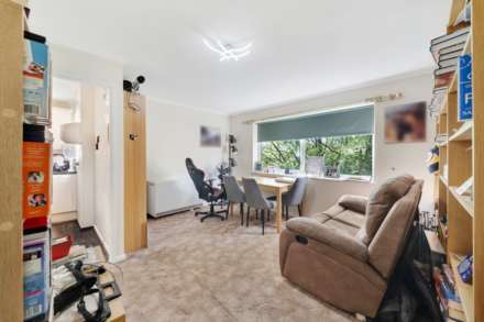 Moor End Court, Salford, Image 3