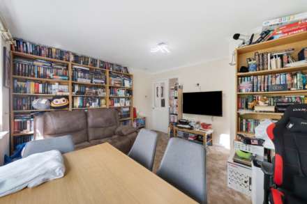 Moor End Court, Salford, Image 5