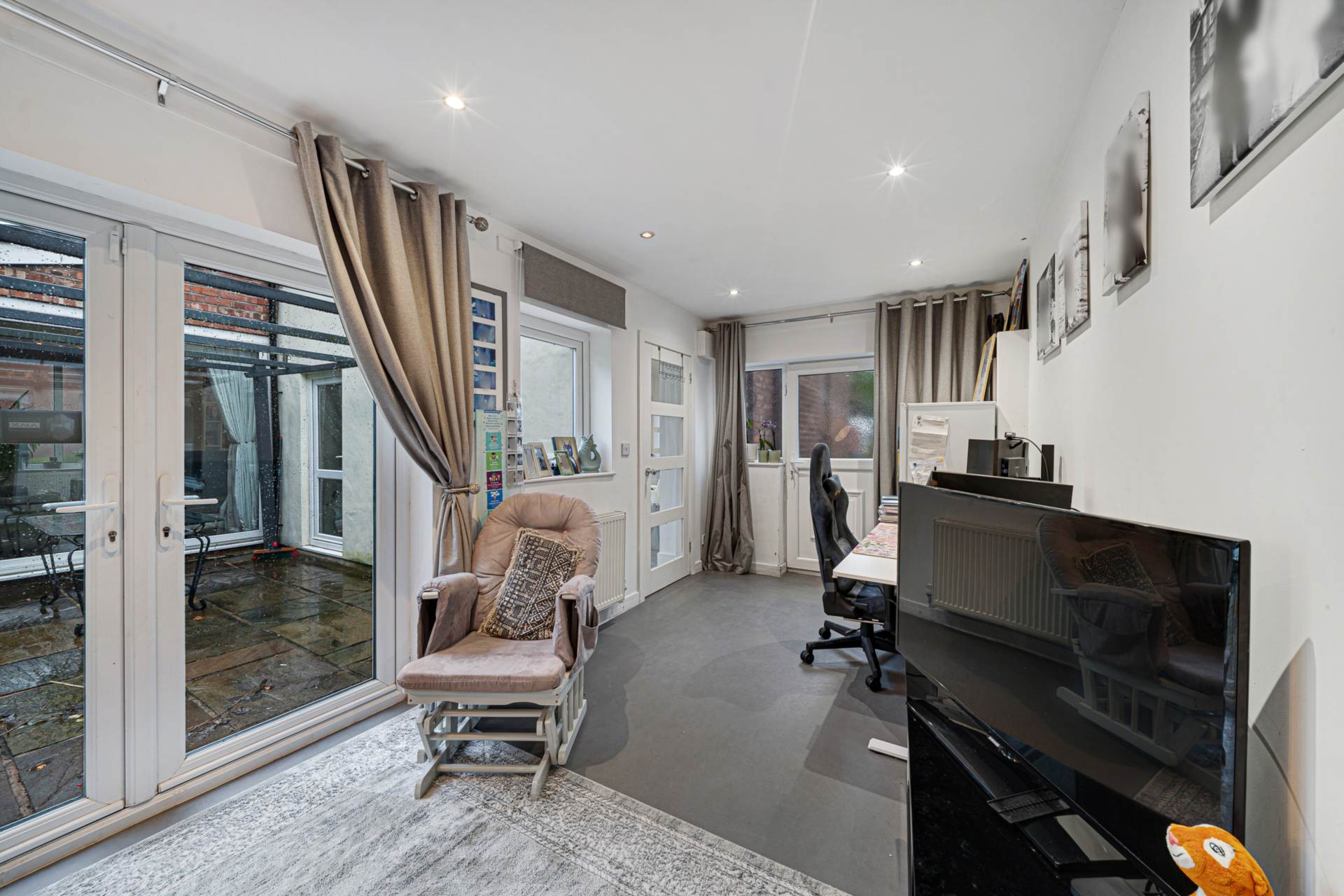 Park Road, Prestwich, Image 16