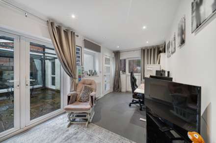 Park Road, Prestwich, Image 16