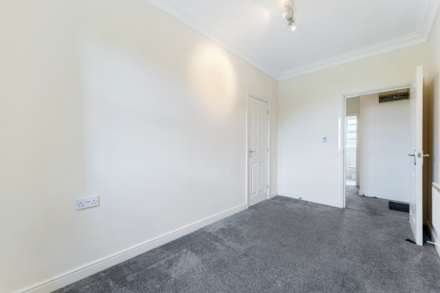 Wentworth Court, Whitefield, Image 13