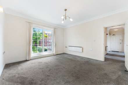 Wentworth Court, Whitefield, Image 4