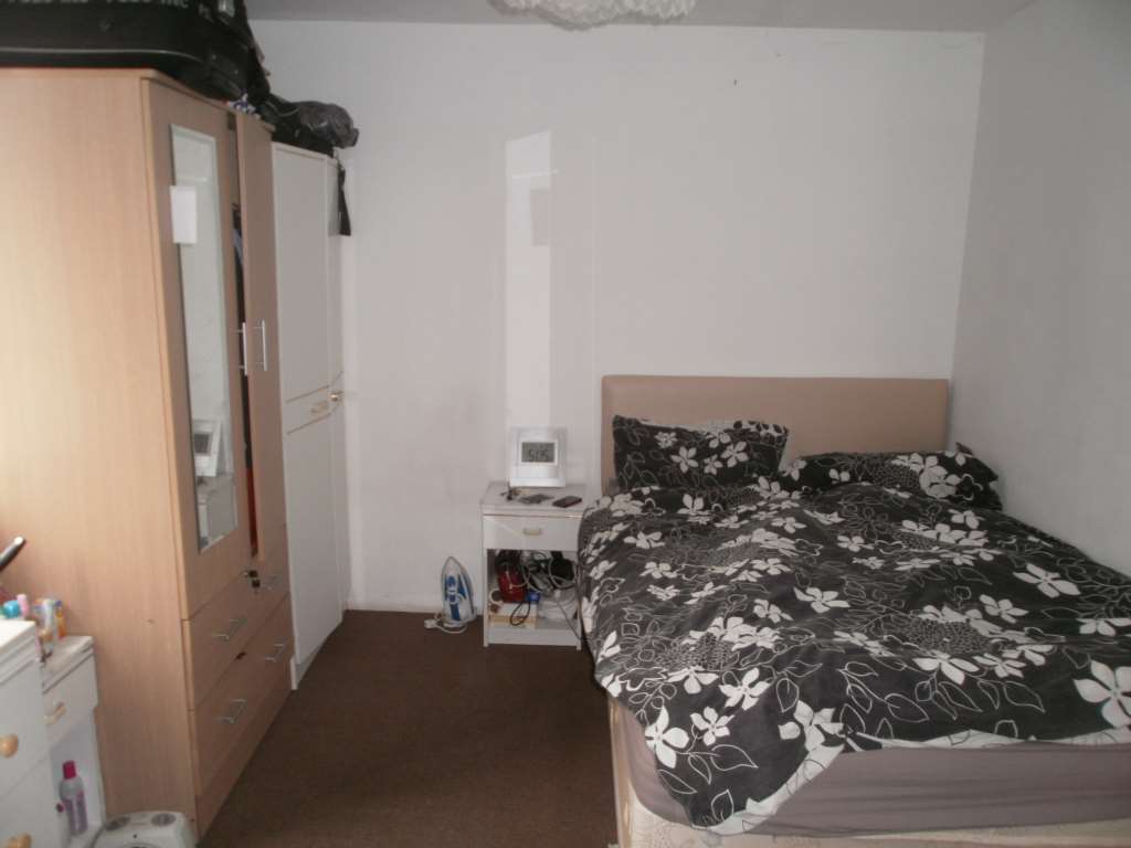 Property To Rent Gurney Close, Barking Aura Residential (ID 64)