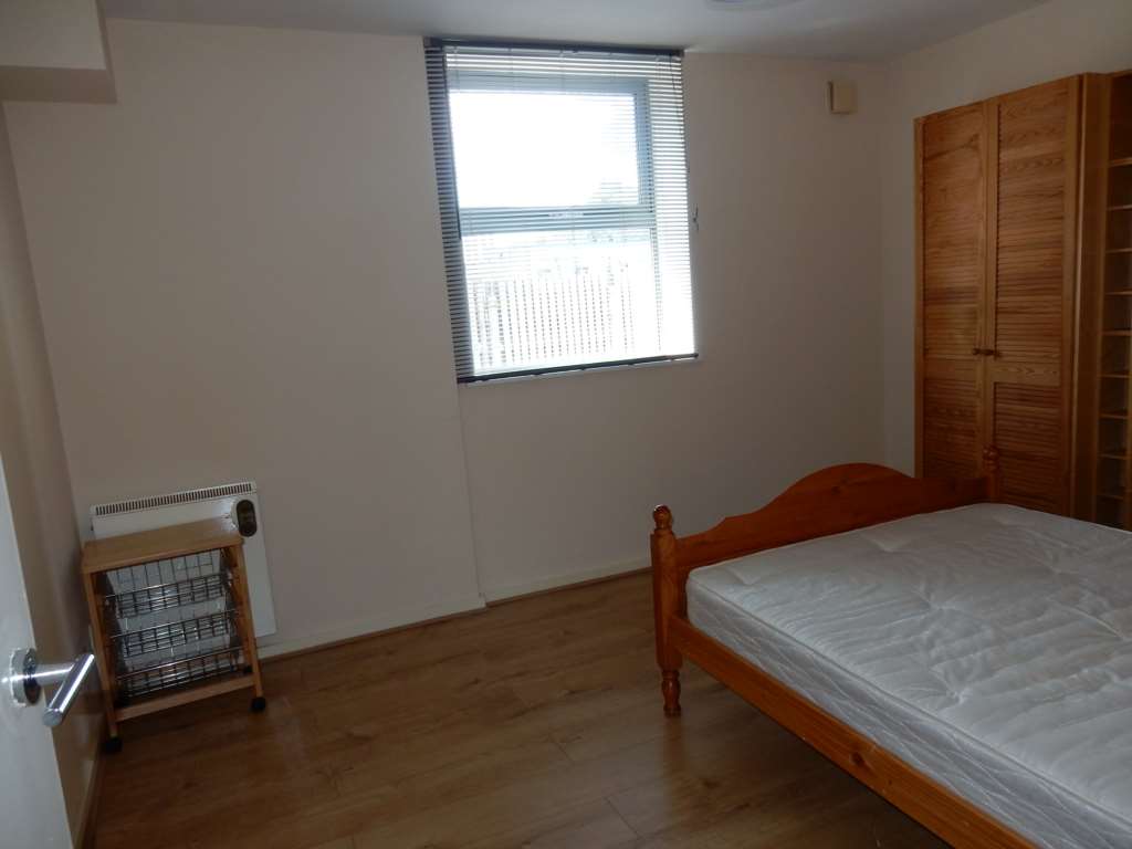 Property To Rent Romford Rd, Manor Park Aura Residential (ID 99)