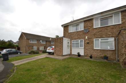 Keats Close, Chigwell IG7, Image 14