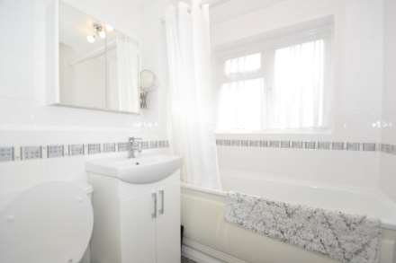 Keats Close, Chigwell IG7, Image 6