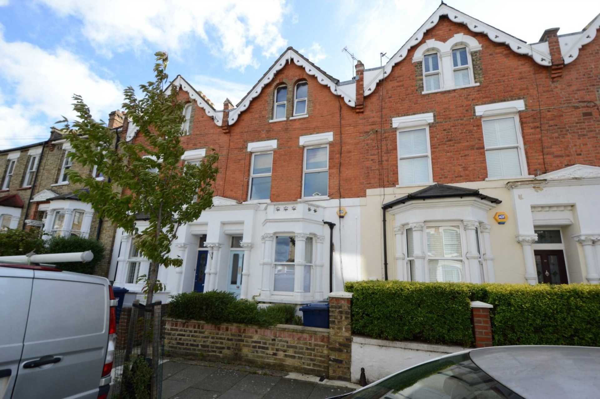 Holly Park Road, Friern Barnet, London N11, Image 1