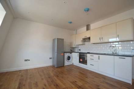 2 Bedroom Flat, High Street, High Barnet, EN5