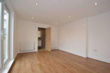 High Street, High Barnet EN5, Image 7