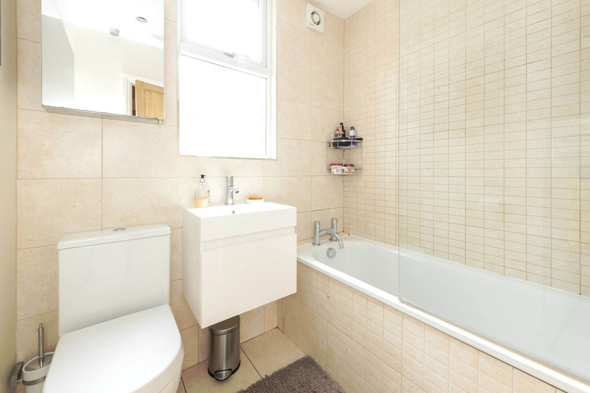 Fotheringham Road, Enfield, Image 12
