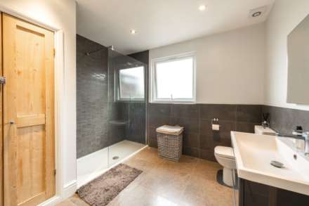 Fotheringham Road, Enfield, Image 13