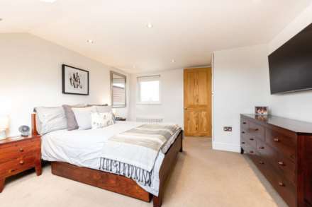 Fotheringham Road, Enfield, Image 8