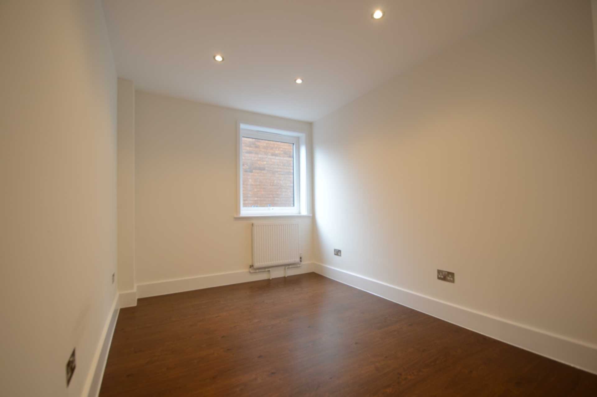High Street, High Barnet EN5, Image 3