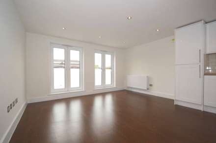High Street, High Barnet EN5, Image 1