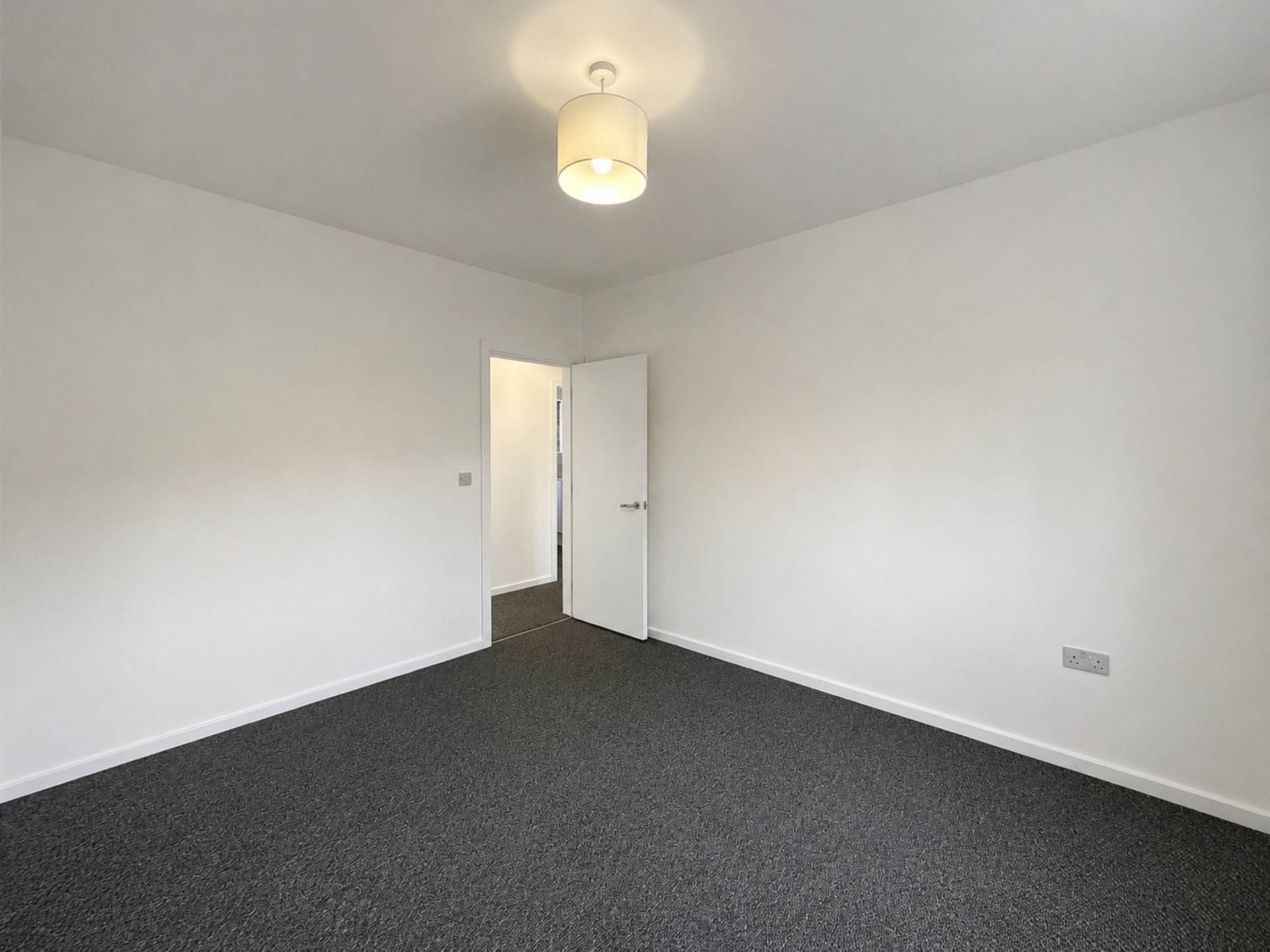 Woodhouse Road, North Finchley, London N12, Image 6