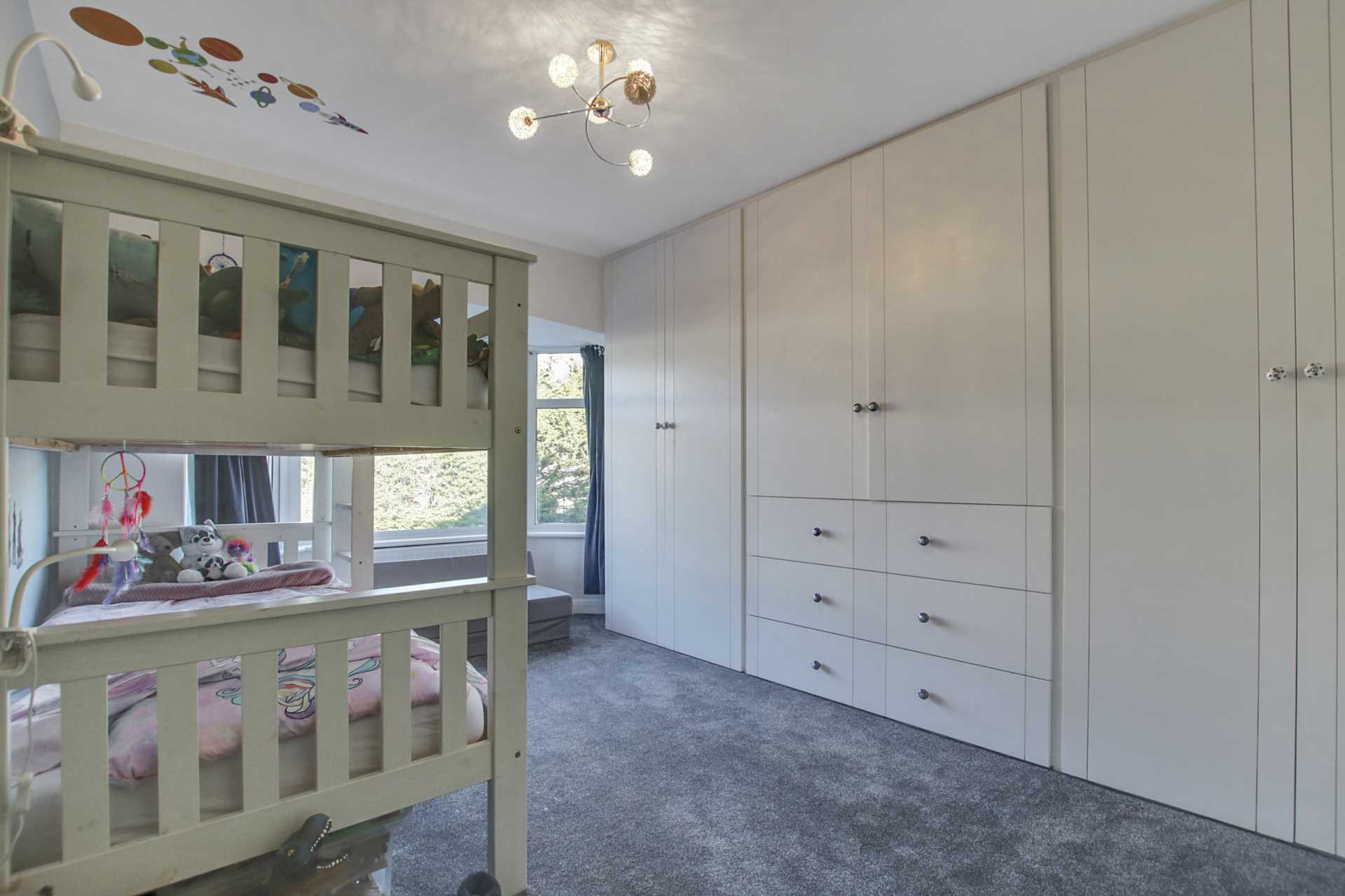 Thurlestone Avenue, London N12, Image 6