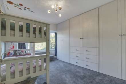 Thurlestone Avenue, London N12, Image 6