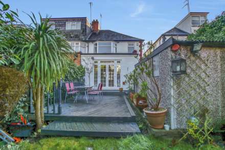 Thurlestone Avenue, London N12, Image 8