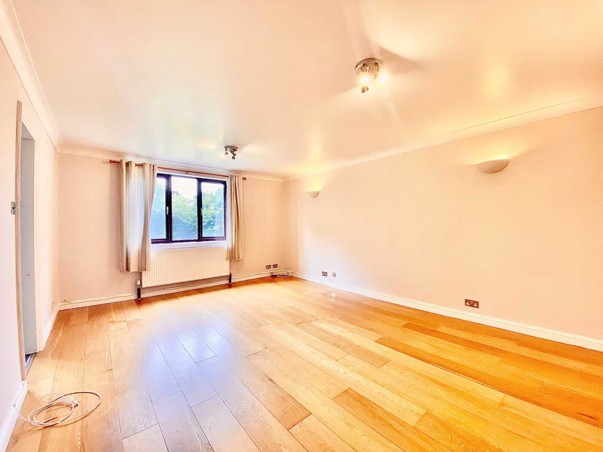 Rowlands Close, Mill Hill, London NW7, Image 1
